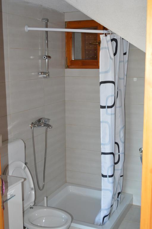 Villa Mara - Secluded House With Breathtaking View- Seline, Starigrad Paklenica Eksteriør bilde