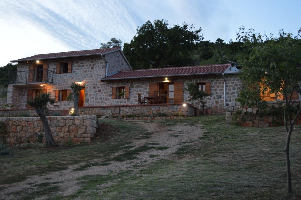 Villa Mara - Secluded House With Breathtaking View- Seline, Starigrad Paklenica Eksteriør bilde