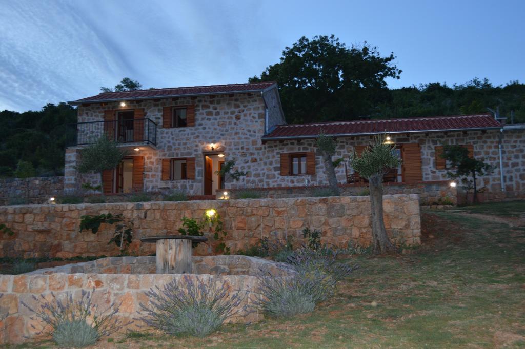 Villa Mara - Secluded House With Breathtaking View- Seline, Starigrad Paklenica Eksteriør bilde