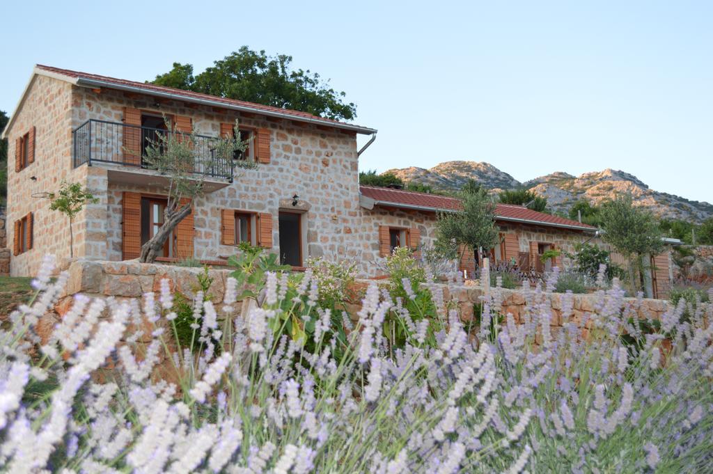 Villa Mara - Secluded House With Breathtaking View- Seline, Starigrad Paklenica Eksteriør bilde